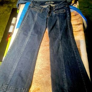 American Eagle flares Jean size 8